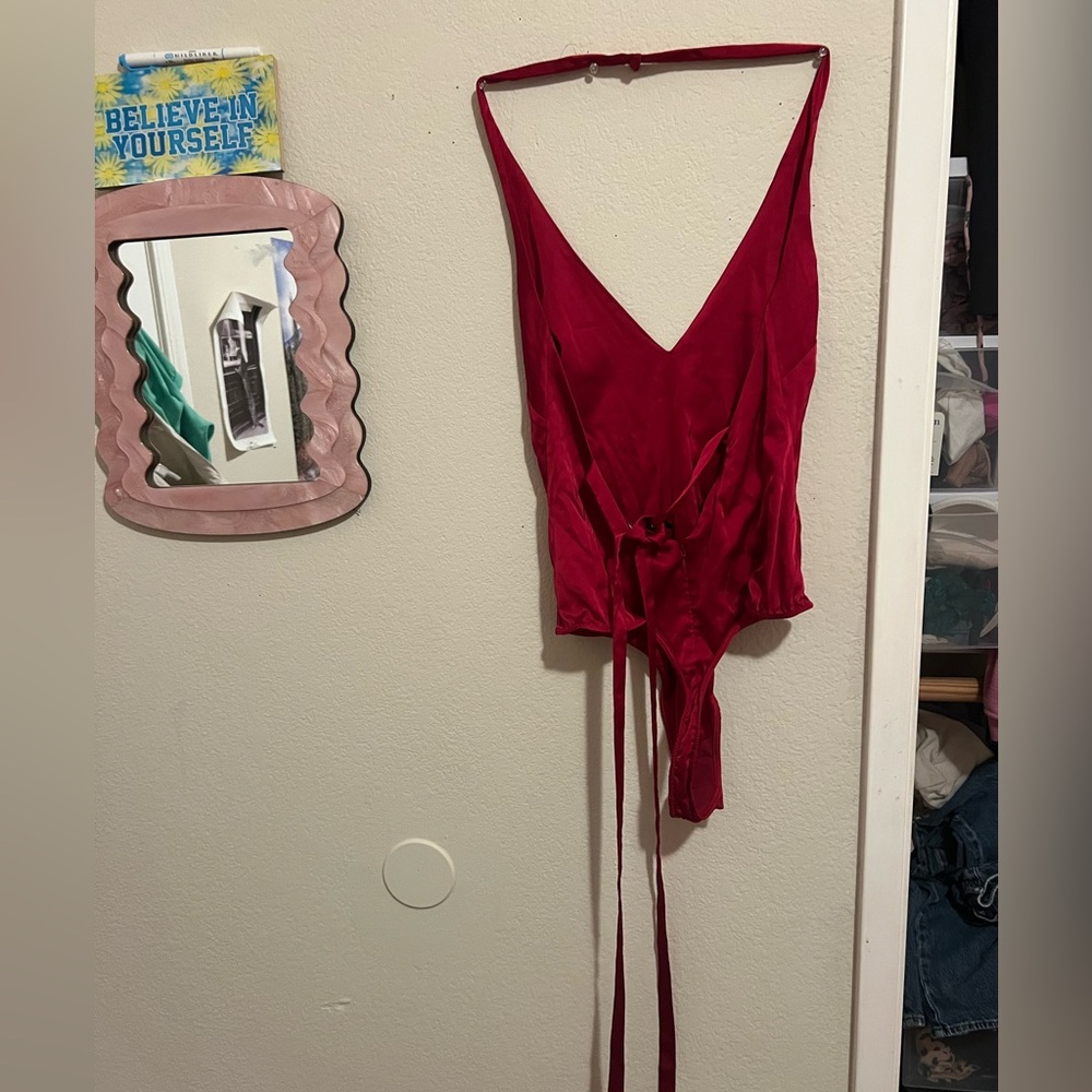 Red V-Neck Bodysuit - Picture 3 of 3